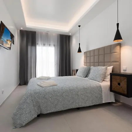 Correeira Luxury Residence T2 A - Albufeira, Pools, Wifi, Bbq, Beach * 阿尔布费拉